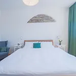 Vlastovci Dum 3*
