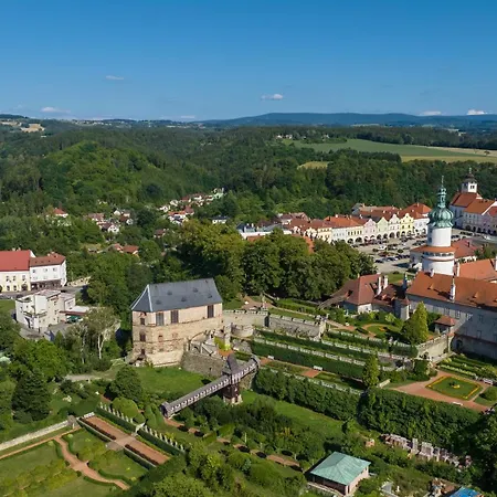 Vlastovci Dum بيت ضيافة Nové Město nad Metují