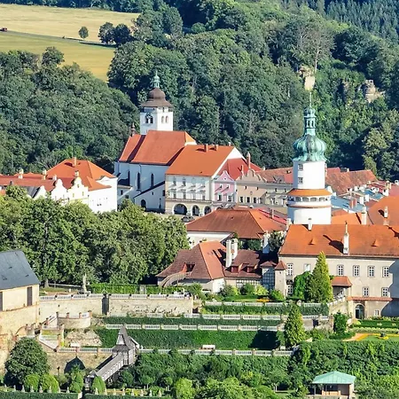 Vlaštovčí Dům 3*