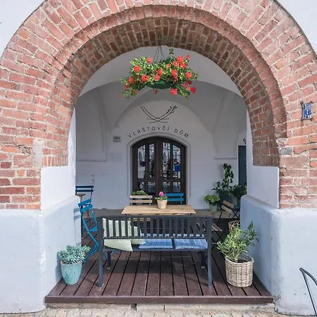 Vlastovci Dum Nové Město nad Metují